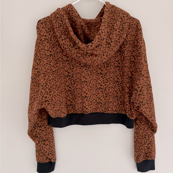 Levi's laundry day hoodie in leopard brown - Picture 6 of 8